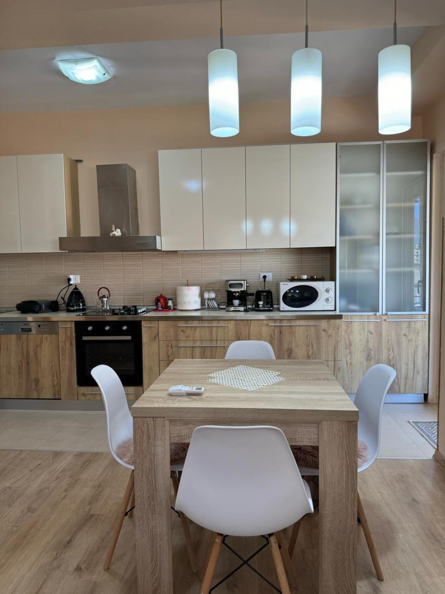 Era'S Apartment Tirana Zewnętrze zdjęcie