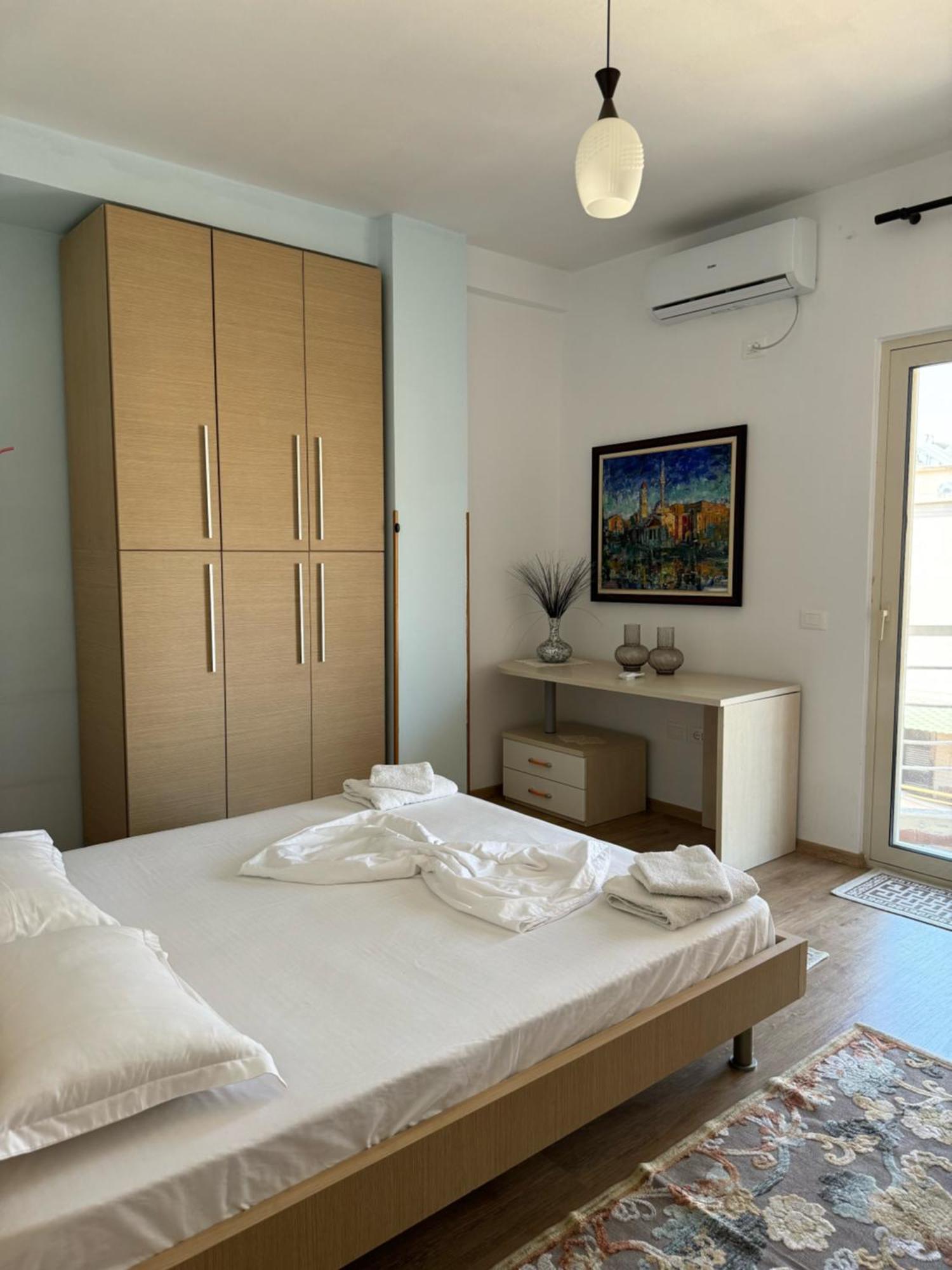 Era'S Apartment Tirana Zewnętrze zdjęcie